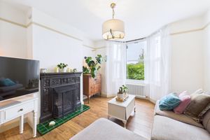 Sitting Room- click for photo gallery